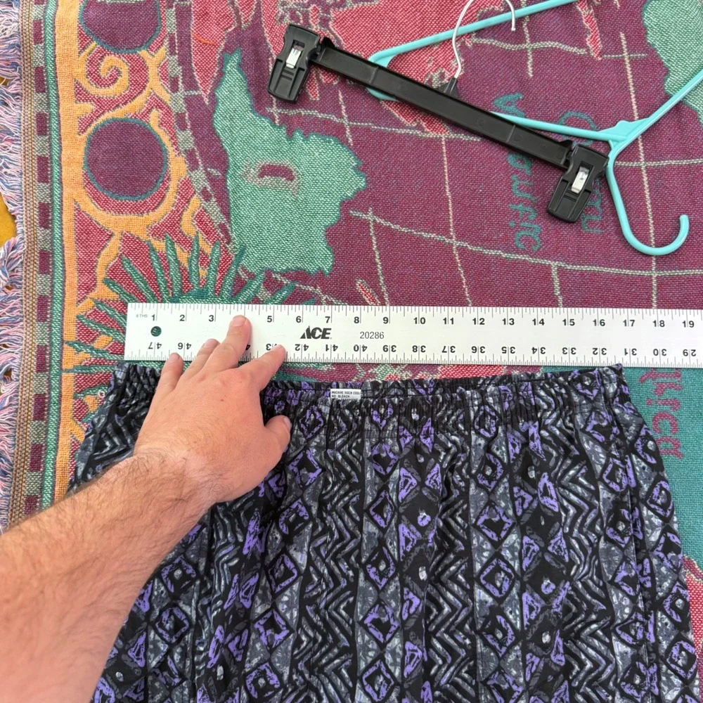 Vintage TYR Mens Purple Geometric Tribal Print Swim Trunks Lined Large 90s Retro